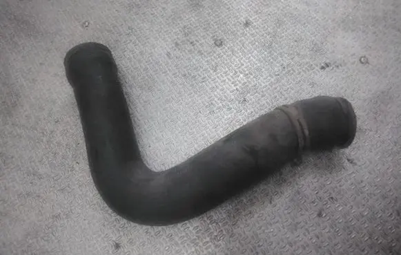 Ford Galaxy Intercooler hose/pipe 7M3145828