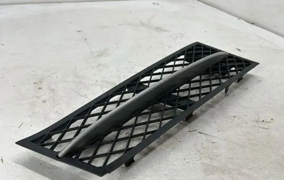 BMW 5 F10 F11 Front bumper lower grill 51117200698