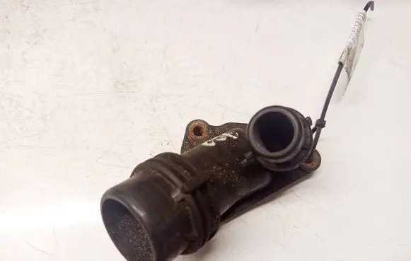 BMW 3 E90 E91 Engine coolant pipe/hose 10808611
