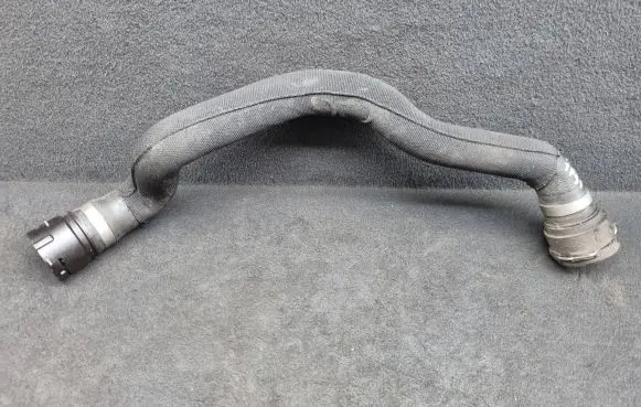 Audi A4 S4 B8 8K Engine coolant pipe/hose 8K0121101M