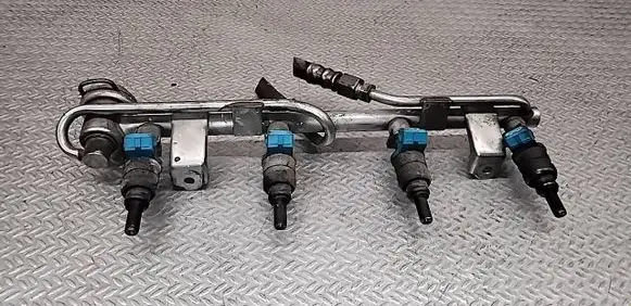 Audi A4 S4 B5 8D Fuel injectors set 058133551F