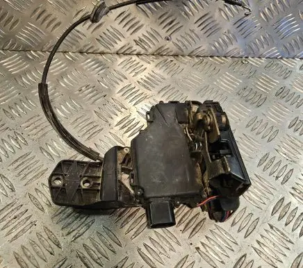 Volkswagen PASSAT B5 Coupe door lock (next to the handle) 