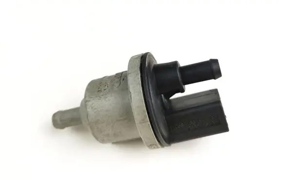 Volkswagen Golf V Valve vacuum 058133517b 2580115a