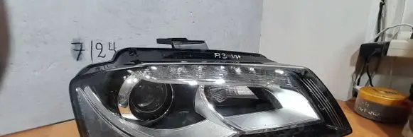 Audi A3 S3 8P Headlight/headlamp 8P0941030