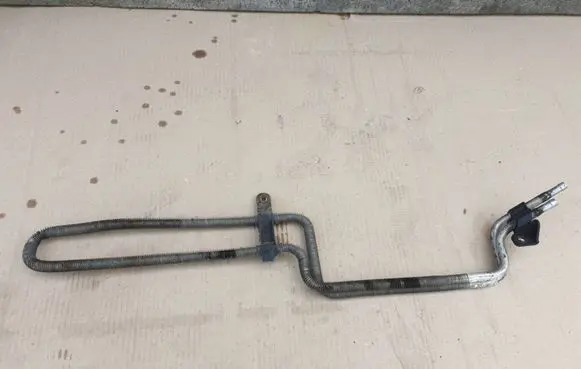 Audi A4 S4 B7 8E 8H Power steering radiator 