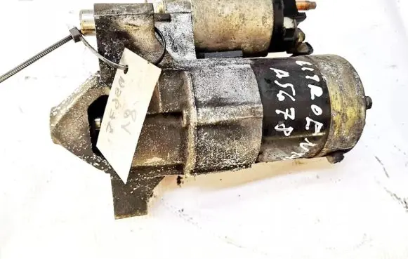 Citroen Xsara Picasso Starter motor m000t82081