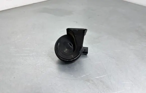 Audi A4 S4 B9 Horn signal 8W0951223