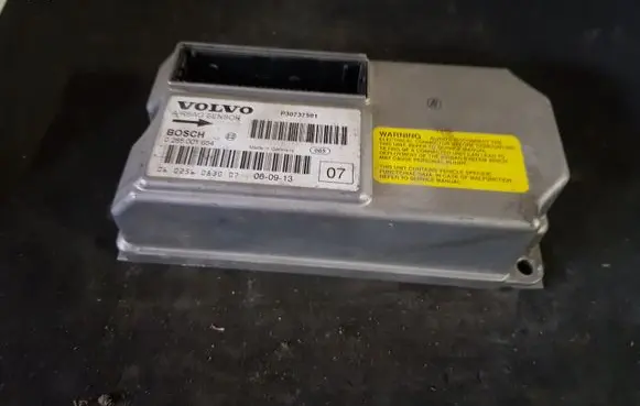 Volvo XC90 Airbag control unit/module P30737501