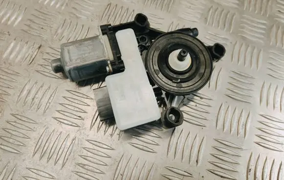 Seat Ibiza V (KJ) Rear door window regulator motor 5Q0959812D KU021121700040042