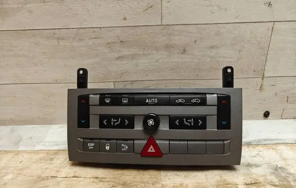 Citroen C5 Climate control unit 96573328