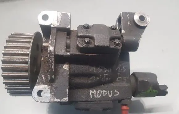 Renault Master II Fuel injection high pressure pump 8200430599