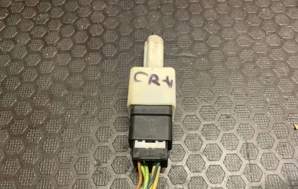Honda CR-V Brake pedal sensor switch M28988
