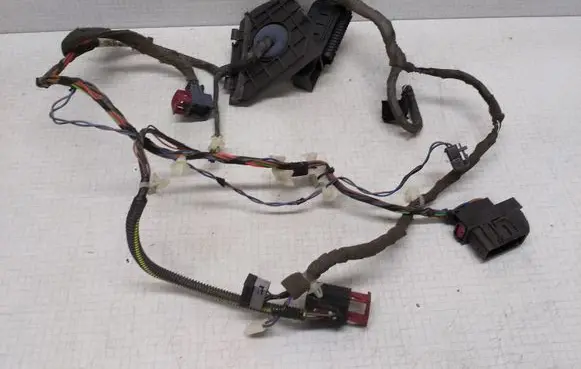 Opel Vectra C Front door wiring loom 13140011