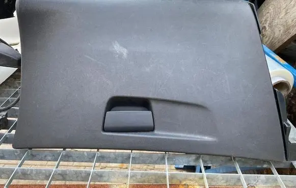 Citroen C4 Grand Picasso Glove box brak
