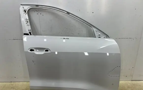 Audi Q8 e-tron Front door 