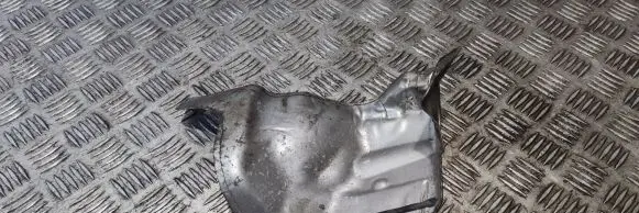 Mercedes-Benz E W212 Heat shield in engine bay A2122400075