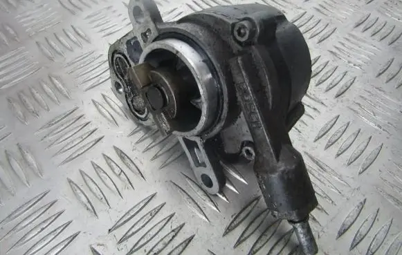 Peugeot 406 Vacuum pump d1431c2510l d143-1c2510l
