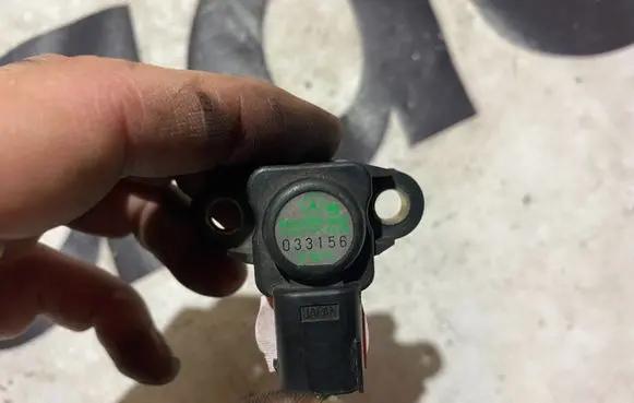 Mercedes-Benz Vito Viano W639 Air pressure sensor a0041533228 0041533228