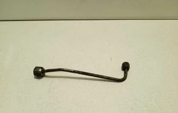 Fuel injector supply line/pipe