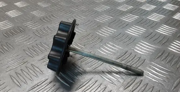 Lexus GS 300 350 430 450H Spare wheel bolt 