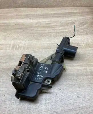 Mitsubishi Carisma Front door lock