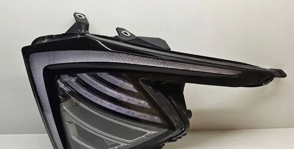 KIA Sportage Headlight/headlamp 92101R2100 K126
