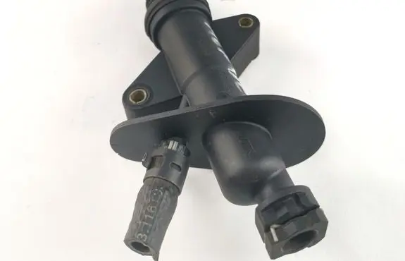 Ford Mondeo Mk III Clutch master cylinder 1S717A543AA 001025