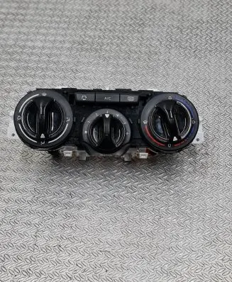Peugeot 208 Climate control unit 9819611577 T7730413 E1171373