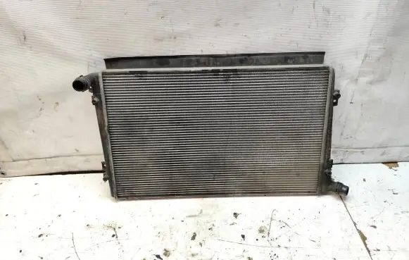 Audi A3 S3 8P Coolant radiator