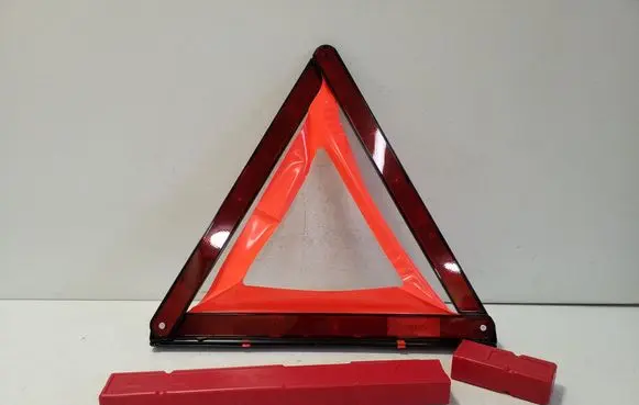 BMW i4 Emergency warning sign 6770487