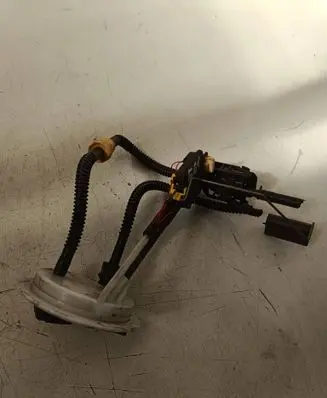 BMW 5 E60 E61 Fuel level sensor 0580303042 6765849 684211