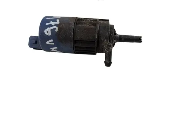Volvo S40, V40 Windscreen/windshield washer pump 30899624
