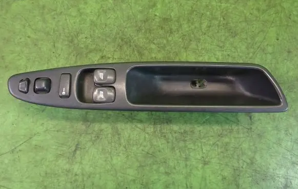 Volvo S40, V40 Quarter vent window switch 30889749