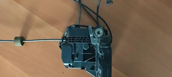 Mercedes-Benz E W211 Front door lock 