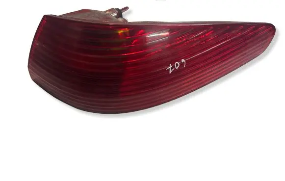 Peugeot 607 Rear/tail lights 