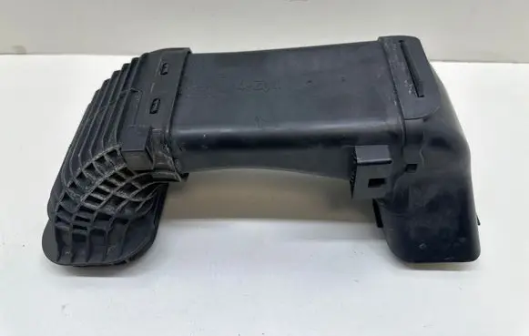 BMW 1 F20 F21 Air intake duct part 7597584