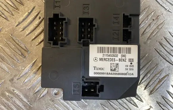 Mercedes-Benz E W211 Comfort/convenience module 2115453532