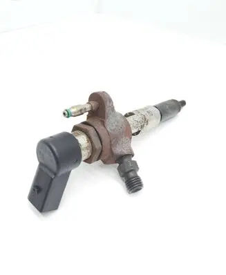 Fuel injector