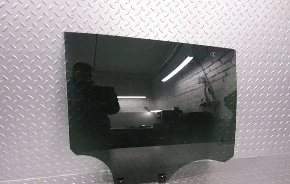 Citroen C5 Aircross Rear door window glass 9823255480