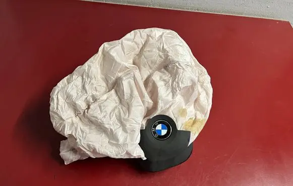 BMW X1 U11 Steering wheel airbag 9496574
