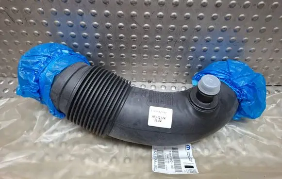 Fiat Ducato Air intake duct part S26336654 1369012080