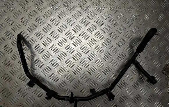 Audi Q5 SQ5 Engine coolant pipe/hose 04L122157BA