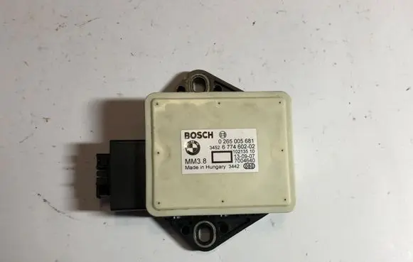BMW 5 E60 E61 ESP acceleration yaw rate sensor 6774602 345267746022 0265005681