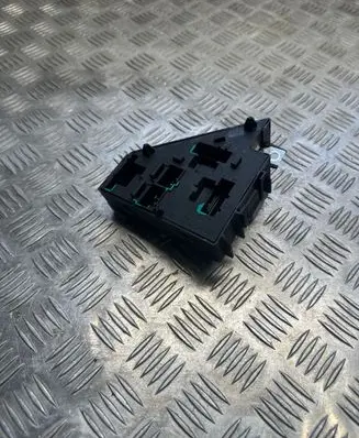 Volvo XC90 Fuse module 31473571 17039