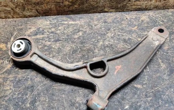 Chrysler 200 Front lower control arm/wishbone 05085807AC