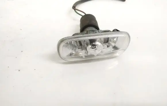Audi A4 S4 B6 8E 8H Front fender indicator light 8E0949127