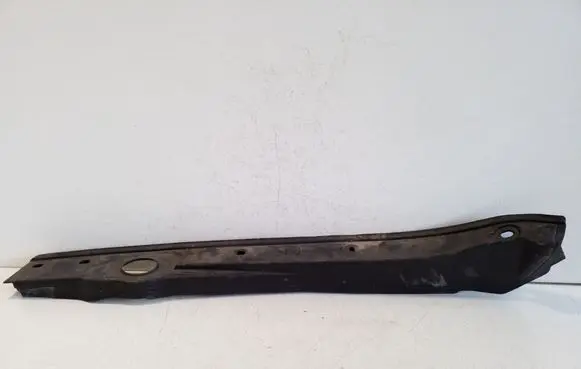 BMW i4 Fender end trim 7486826