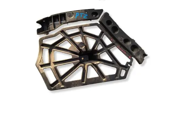 Renault Scenic III - Grand scenic III Bumper support mounting bracket corner 