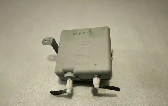 Mercedes-Benz S W222 Vacuum air tank A1708050019