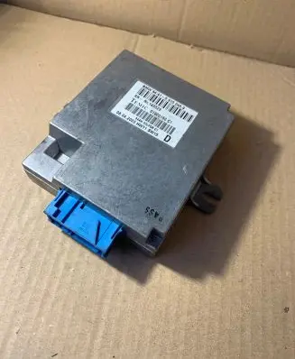 BMW 5 E39 Comfort/convenience module 6915046 145529 01000160
